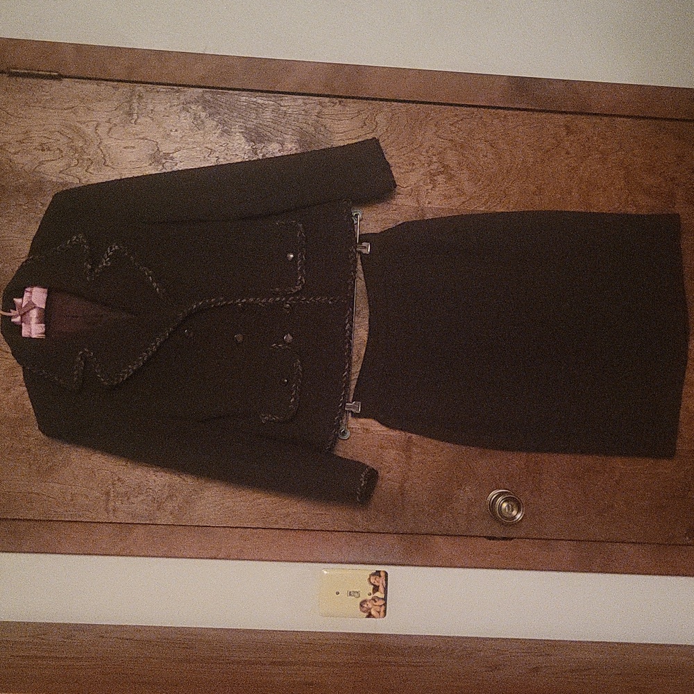 Gantos Lined Suit, Skirt & Matching Blazer Size 6